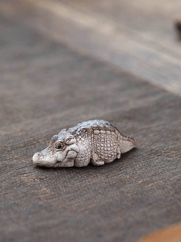 Gohobi Handmade Ceramic YiXing Clay Laying Crocodile