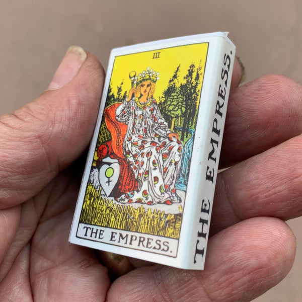 Tarot Matchbox - The Empress • Accessories for your Candles