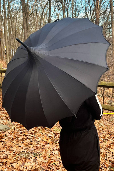 Batwing Pagoda Umbrella [MIDNIGHT BLACK]