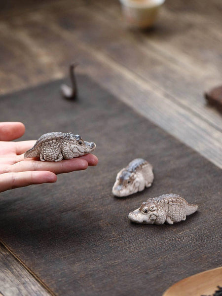 Gohobi Handmade Ceramic YiXing Clay Laying Crocodile