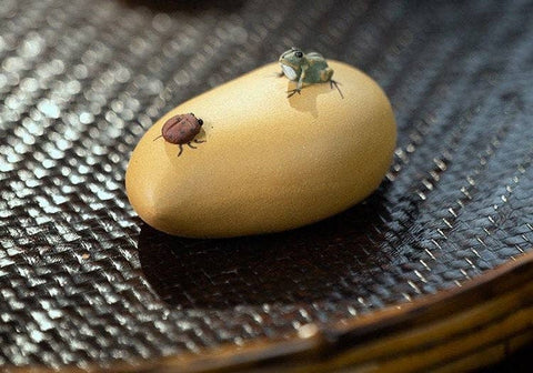 Gohobi Handmade Ceramic YiXing Clay Mango and Frog Ornament