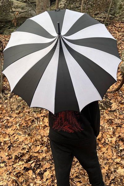 Batwing Pagoda Umbrella [BLACK/WHITE STRIPED]