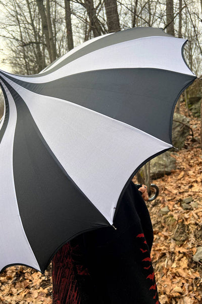 Batwing Pagoda Umbrella [BLACK/WHITE STRIPED]