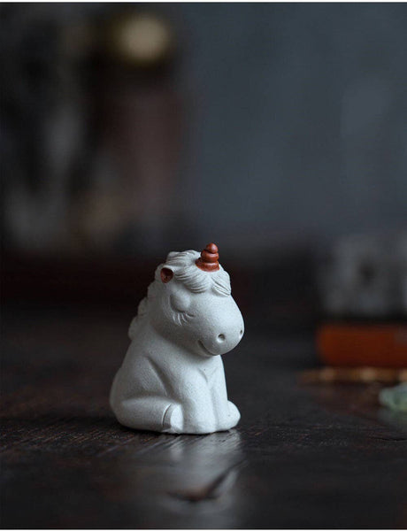 Gohobi Handmade unicorn ornaments white horse Tea pets ceram