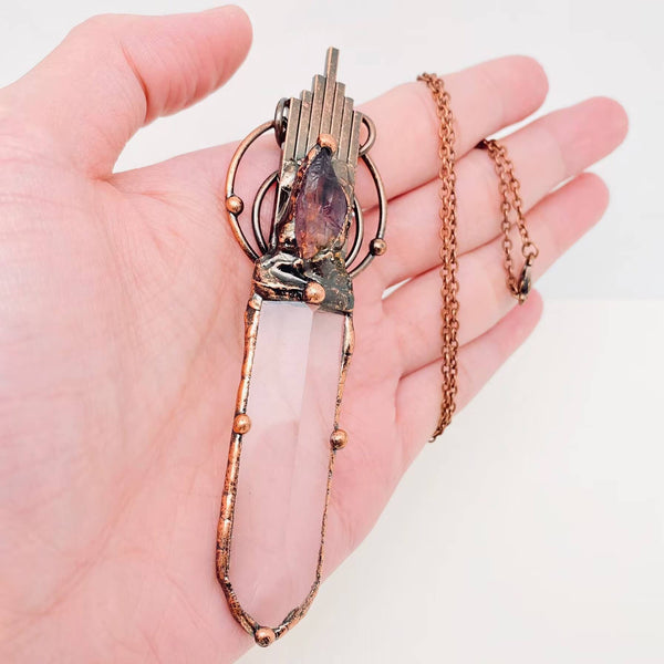 Vingtage Sword-Shaped Stone Crystal Pendant Necklace - CS