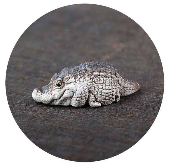 Gohobi Handmade Ceramic YiXing Clay Laying Crocodile