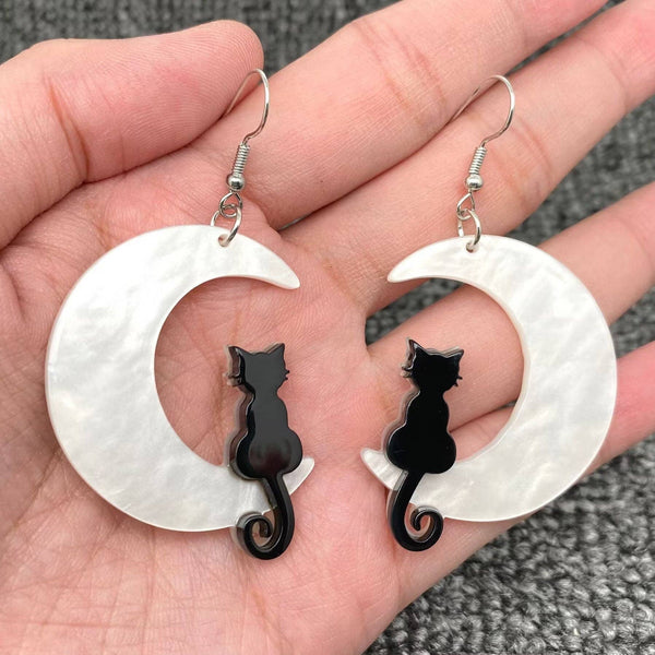 Black Cat On The White Moon Dangle Earrings - GT