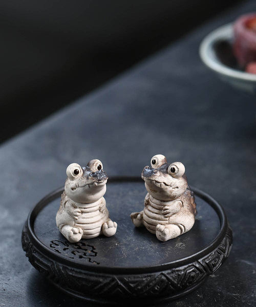 Gohobi Handmade Ceramic YiXing Clay Seating Crocodile Orname