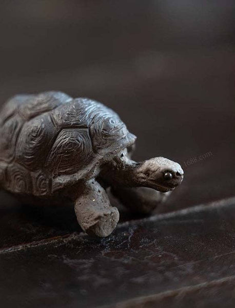 Gohobi Handmade Ceramic YiXing Clay Land Turtle Ornament Tea