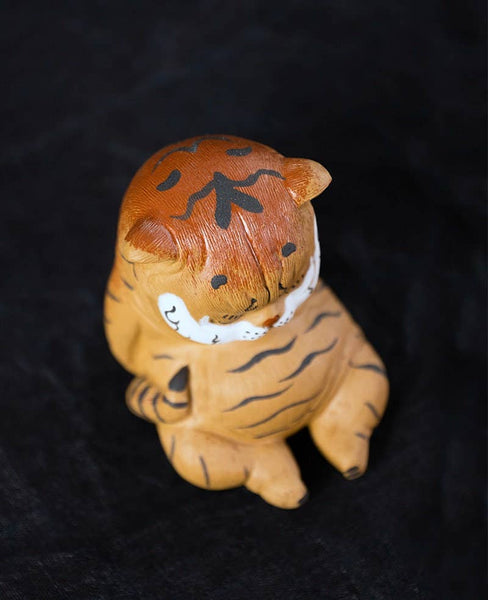 Gohobi Handmade sleepy tiger ornaments Tea pets ceramic YiXi